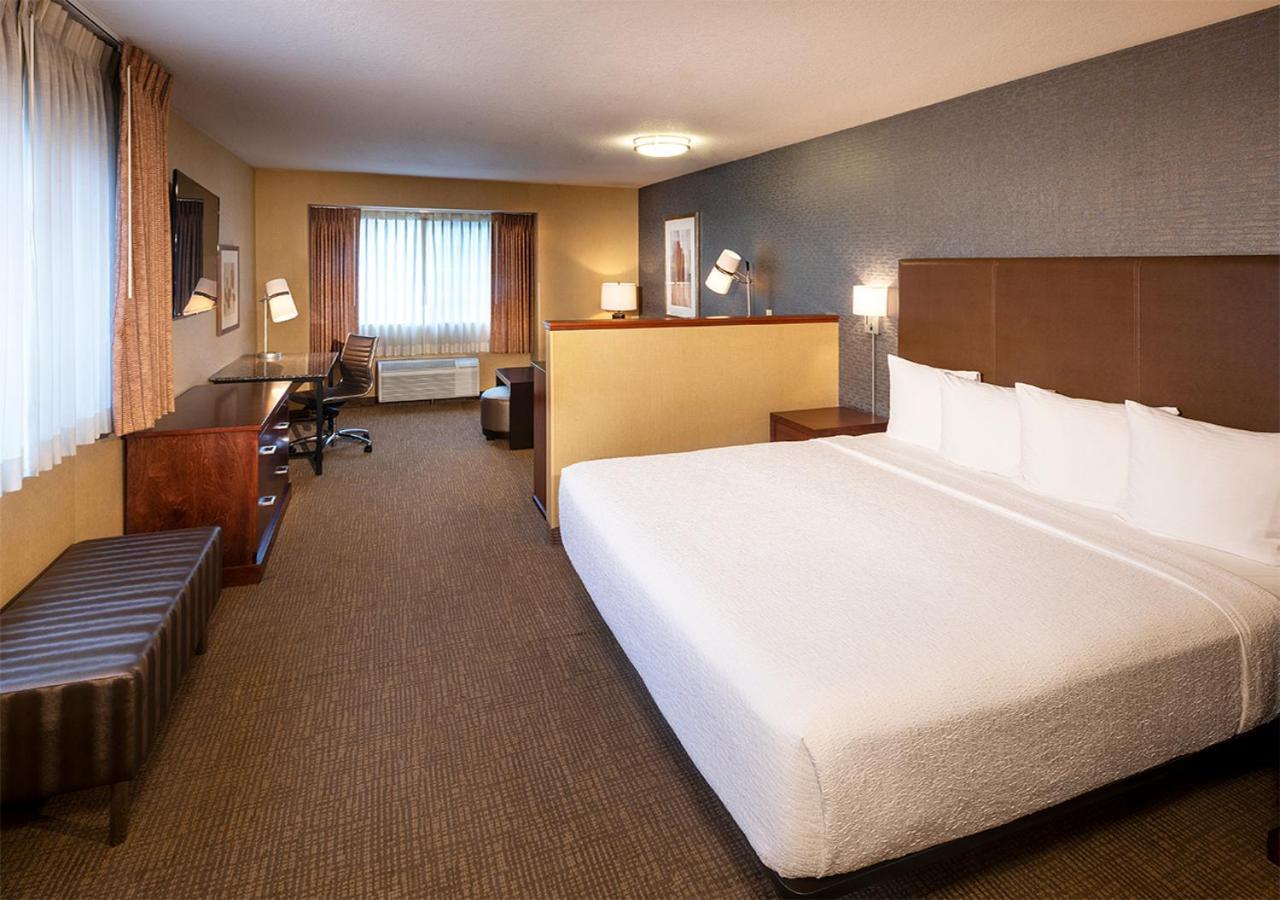 Silver Cloud - 3* Portland
